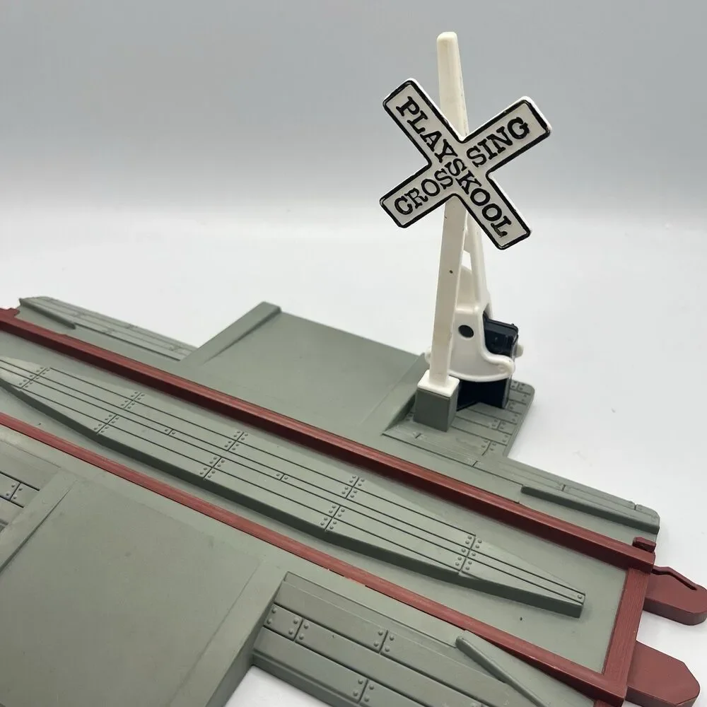 1988 Playskool Express Train Track Road Crossing Replacement Part Rerailer
